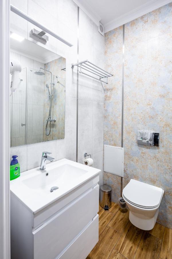 Romari Площа Катедральна 8 Apartment Liov Exterior foto