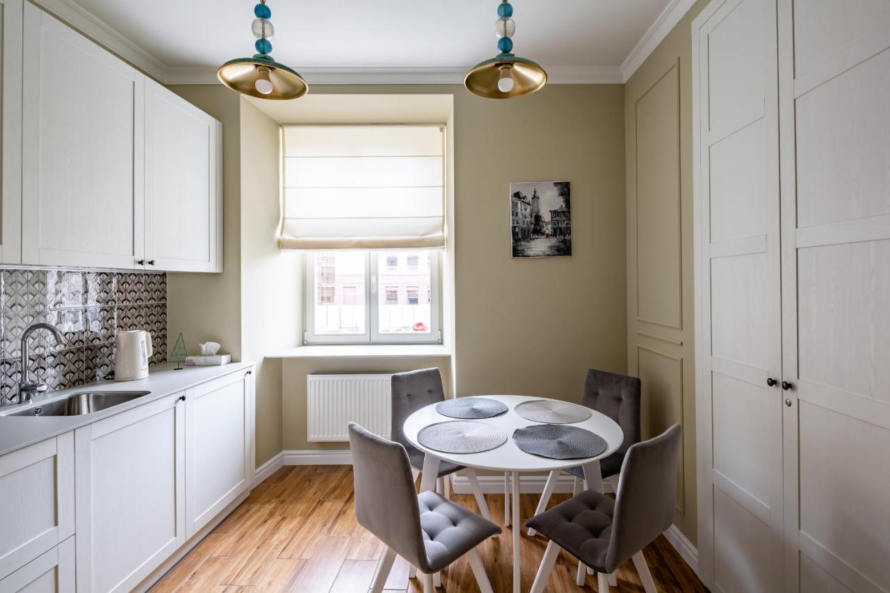 Romari Площа Катедральна 8 Apartment Liov Exterior foto