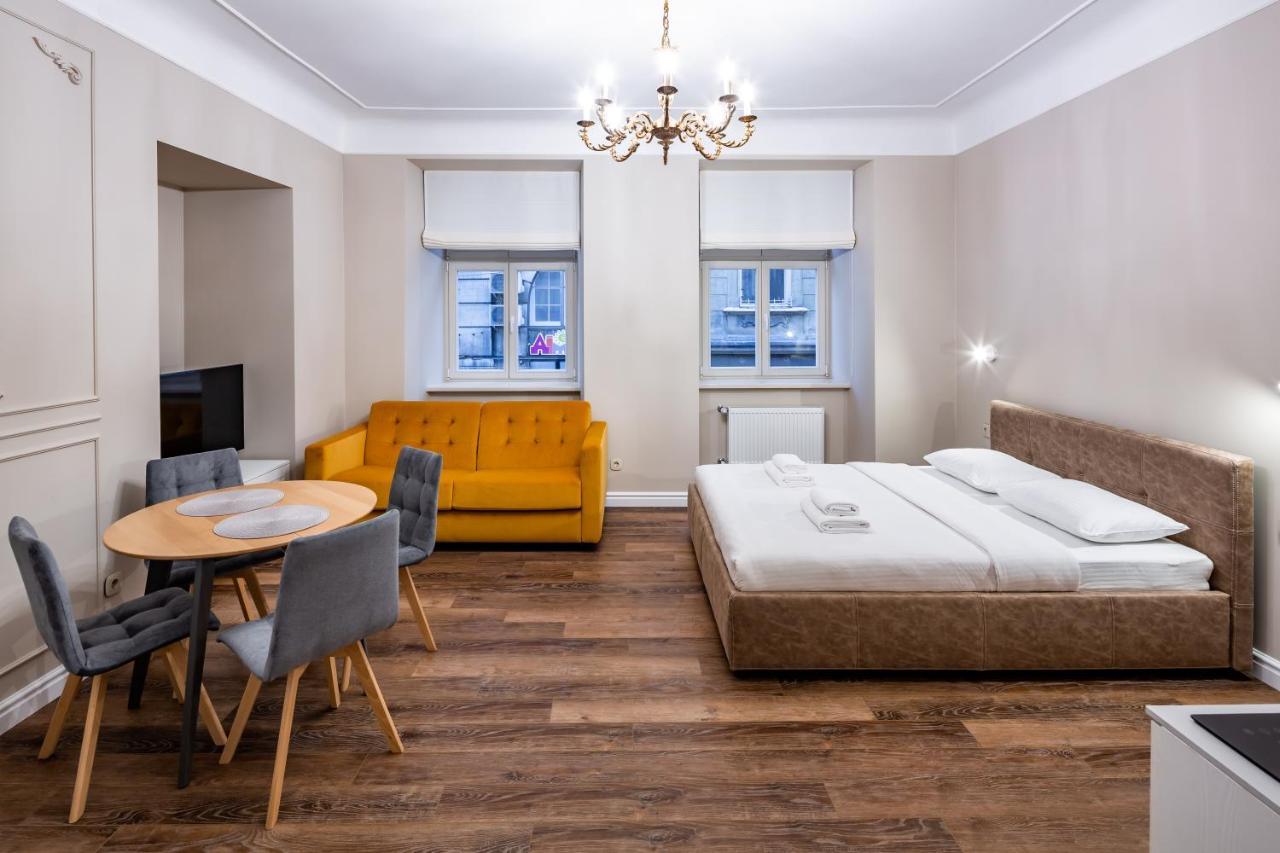 Romari Площа Катедральна 8 Apartment Liov Exterior foto